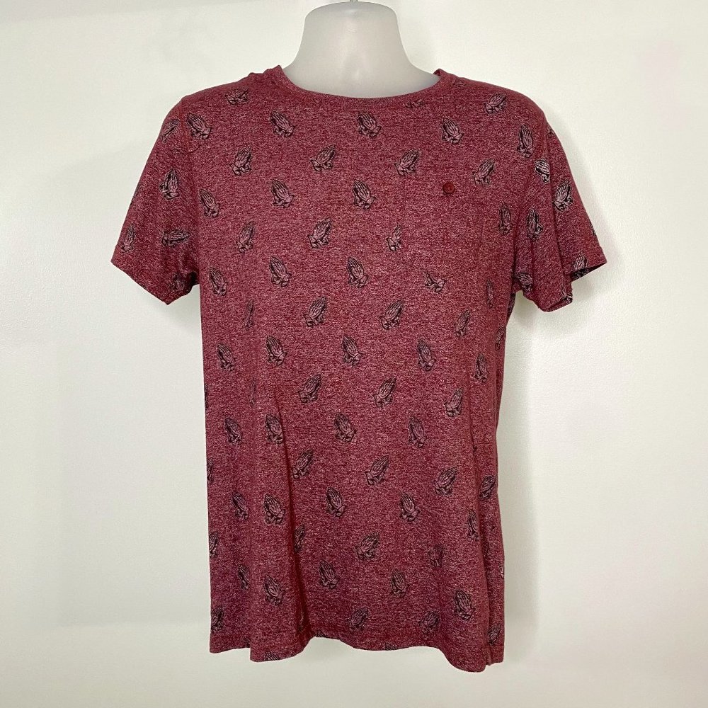 CREATIVE DESTRUCTION PRAYER HANDS DESIGN T-SHIRT